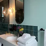 Relais & Chateaux Weeshuis 4*