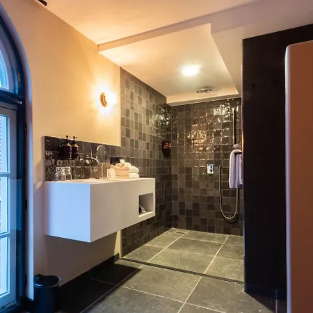 Relais & Chateaux Weeshuis Отель 4*