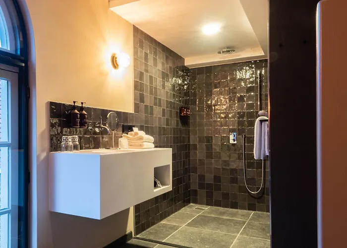 Relais & Chateaux Weeshuis Hotel 4*