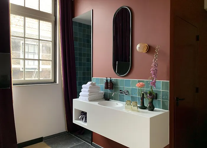 Relais & Chateaux Weeshuis 4*