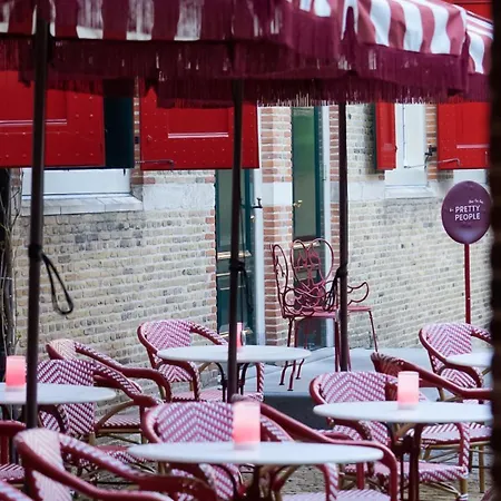 Relais & Chateaux Weeshuis Otel