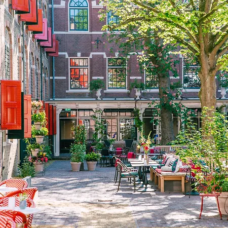 Relais & Chateaux Weeshuis Otel 4*